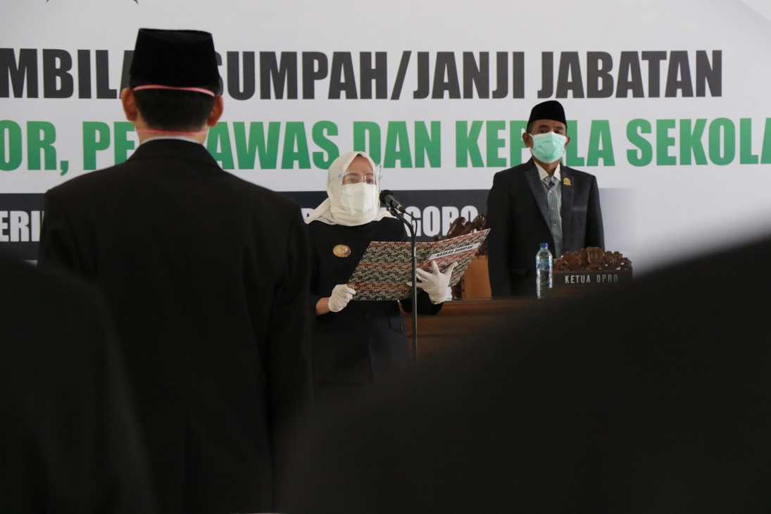 108 Pejabat Dilantik Dengan Penerapan Protokol Kesehatan Secara Ketat