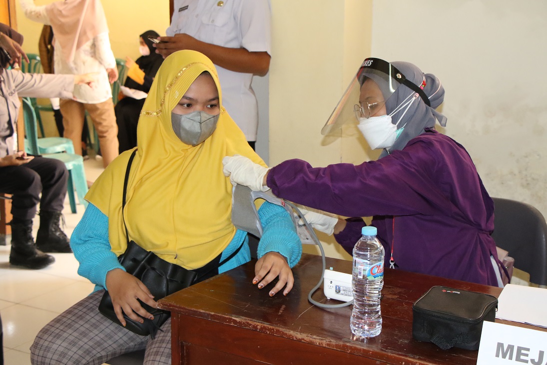 Vaksinasi Untuk Pelajar Sma/Smk Se Kabupaten Bojonegoro