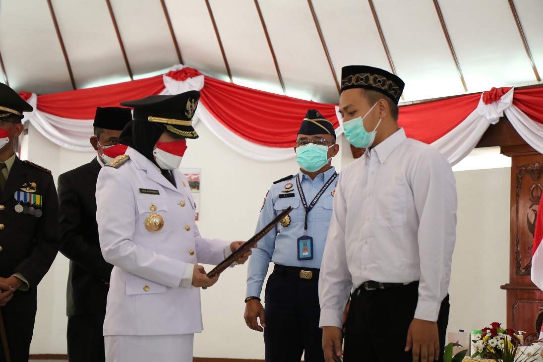 Peringatan HUT Ke-76 Kemerdekaan Republik Indonesia, Bupati Bojonegoro Turut Dalam Upacara Virtual.