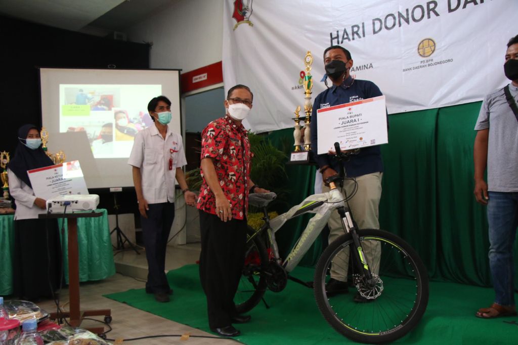 PEMENANG LOMBA DONOR DARAH FOTOGENIK KABUPATEN BOJONEGORO TAHUN 2021