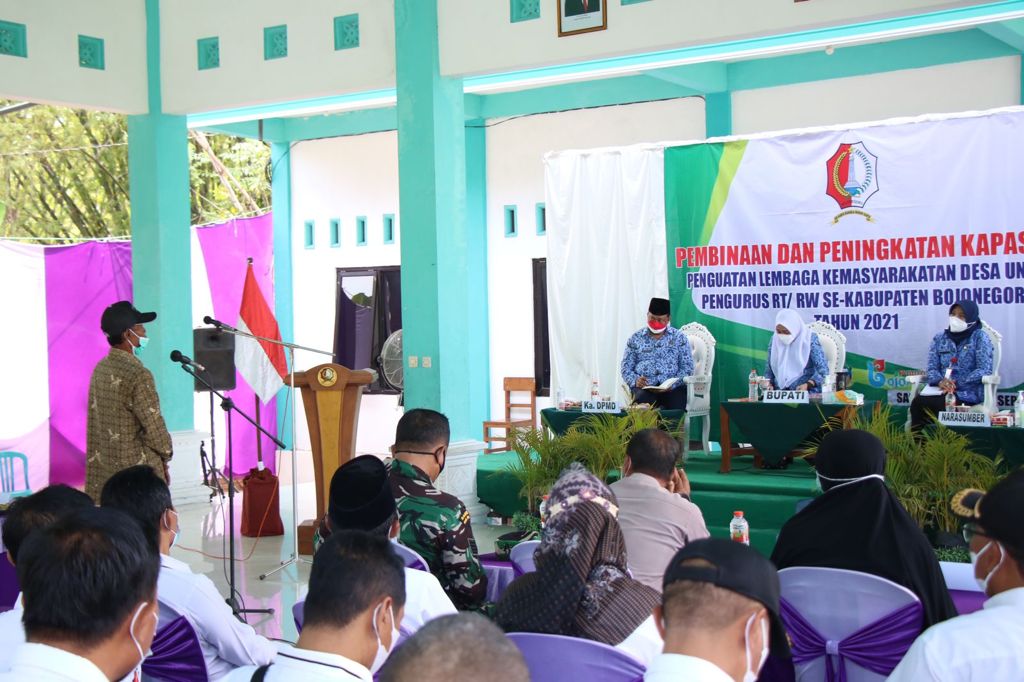 Bupati Hadiri dan Dengarkan Aspirasi Melalui Pembinaan RT RW