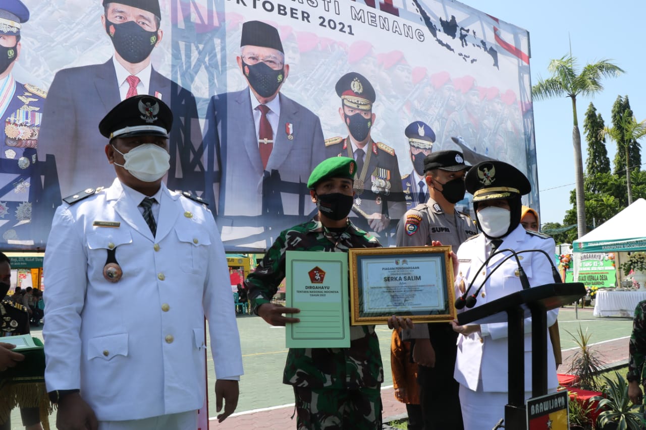 Bupati Bojonegoro Hadiri Upacara HUT Ke 76 TNI Di Kodim 0813.