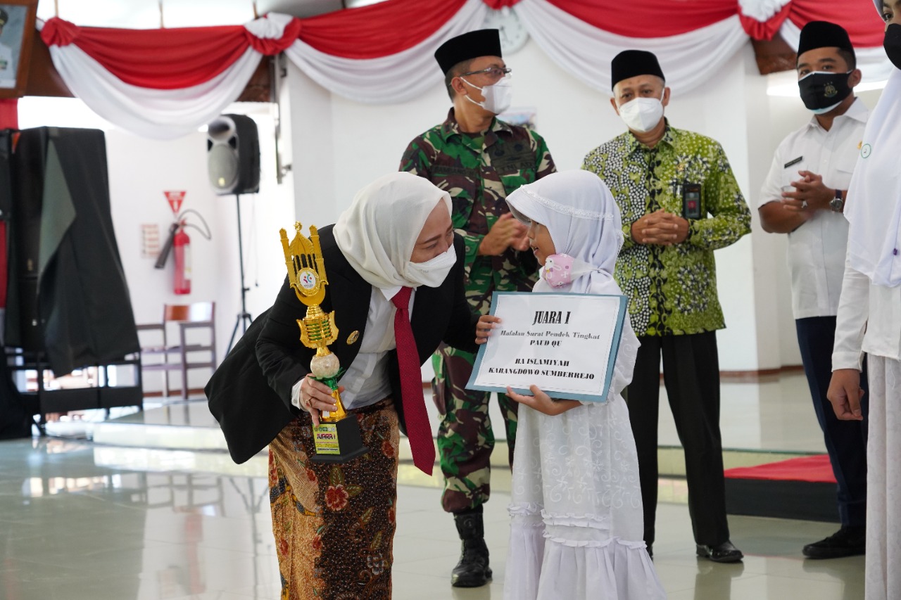 Upacara Peringatan HSN 2021, Bupati Berharap Santri Dapat Berkontribusi Penanganan Covid 19.