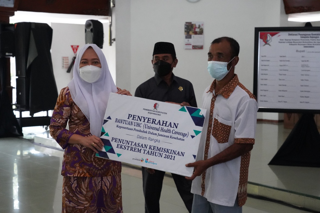 Bupati Bojonegoro Bersama 25 Desa Deklarasi Penanganan Kemiskinan Ekstrem Kab. Bojonegoro Tuntas 202