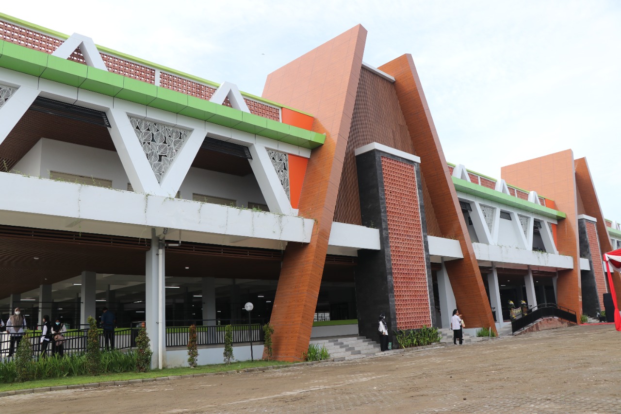 Pasar Wisata Hadir Sebagai Pasar Tradisional Bernuansa Modern.