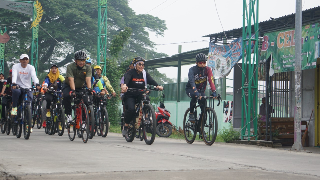 Kayuh Bersama Menembus Tapal Batas Bojonegoro-Lamongan.