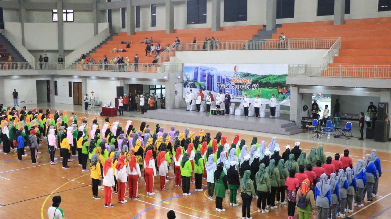 Bupati Bojonegoro membuka Lomba Senam Nglenyer