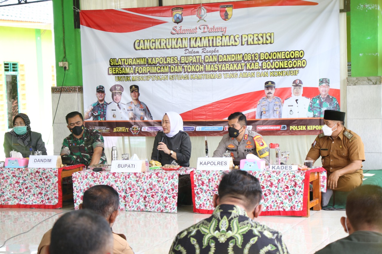 Hadir dalam cangkrukan kamtibmas, Bupati Ingatkan Ketertiban dan Keindahan Lingkungan