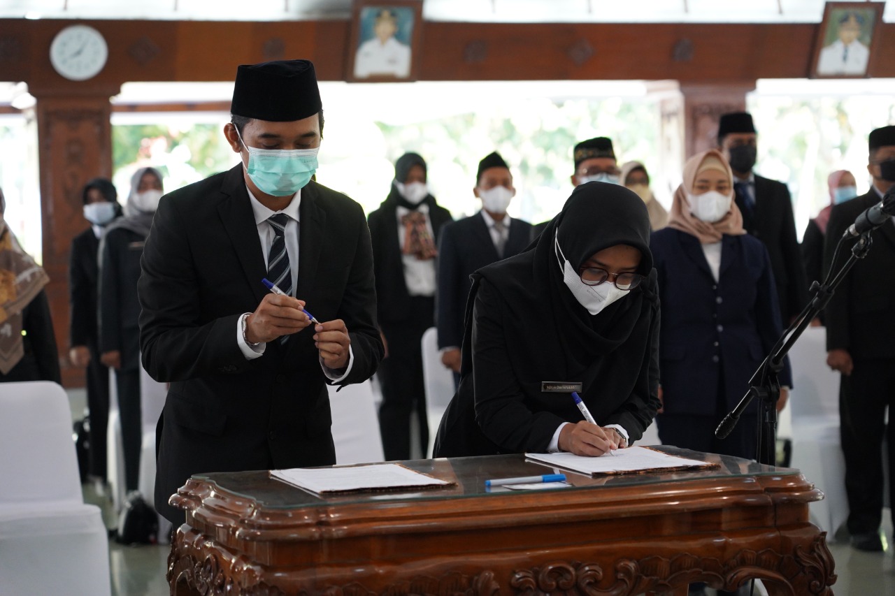 Bupati Lantik Pejabat Adiministrator, Pengawas, dan Fungsional