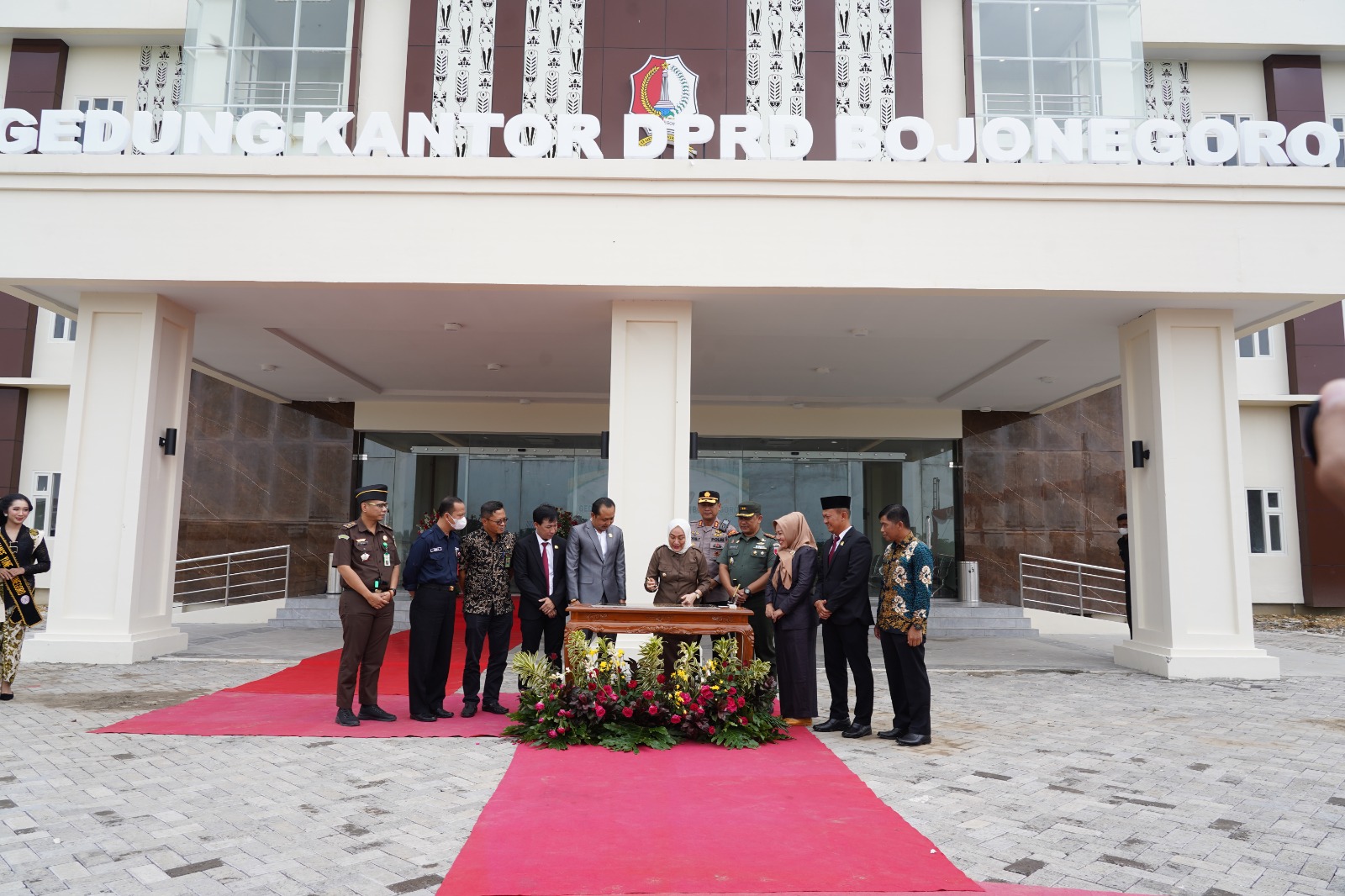 Resmikan Gedung Baru DPRD, Bupati Berharap Tingkatkan Fungsi Aspirasi dan Inspirasi