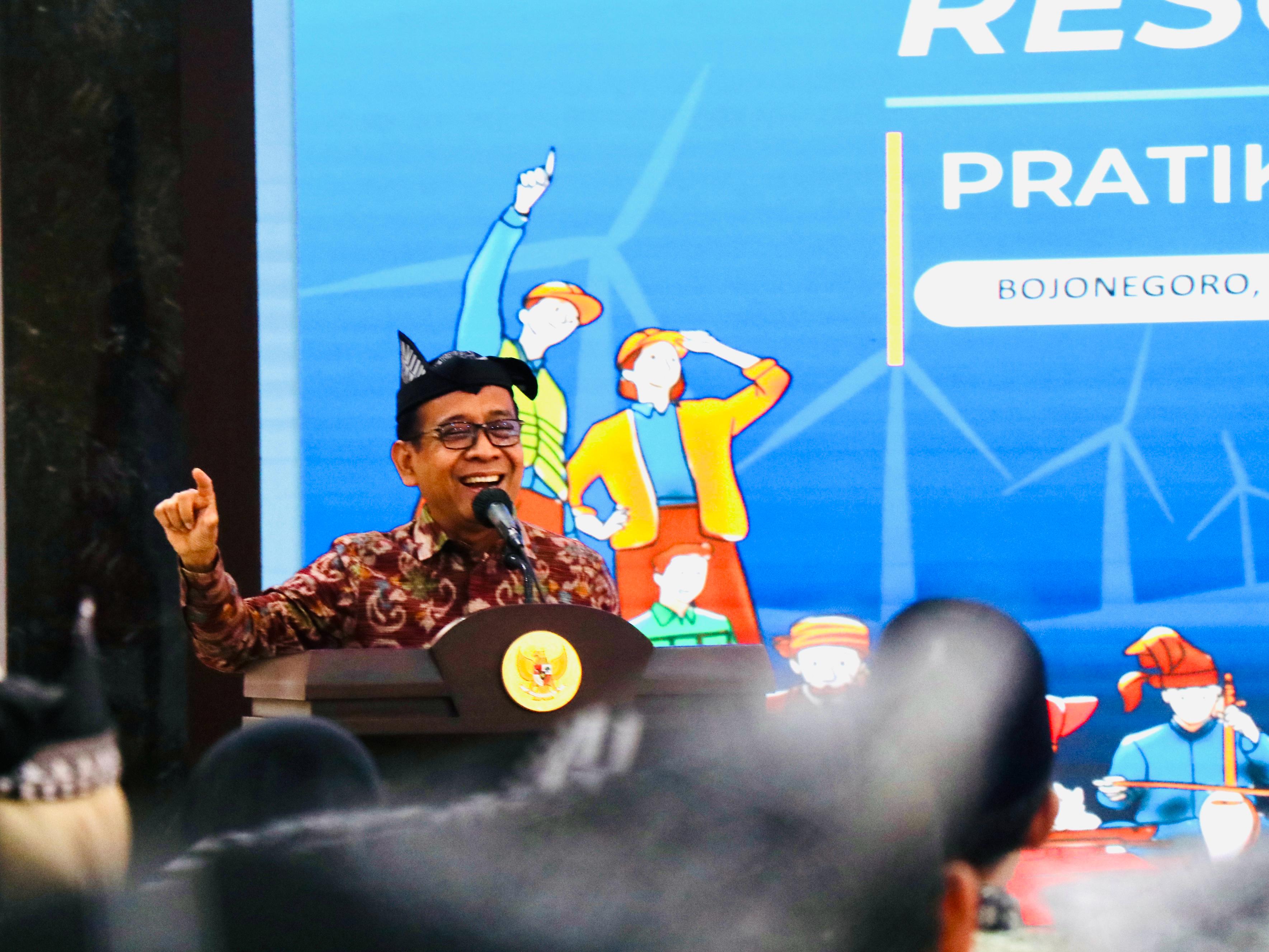 Menko Bidang PMK Pratikno dan Wabup Nurul Azizah hadir acara RPJMD Bojonegoro