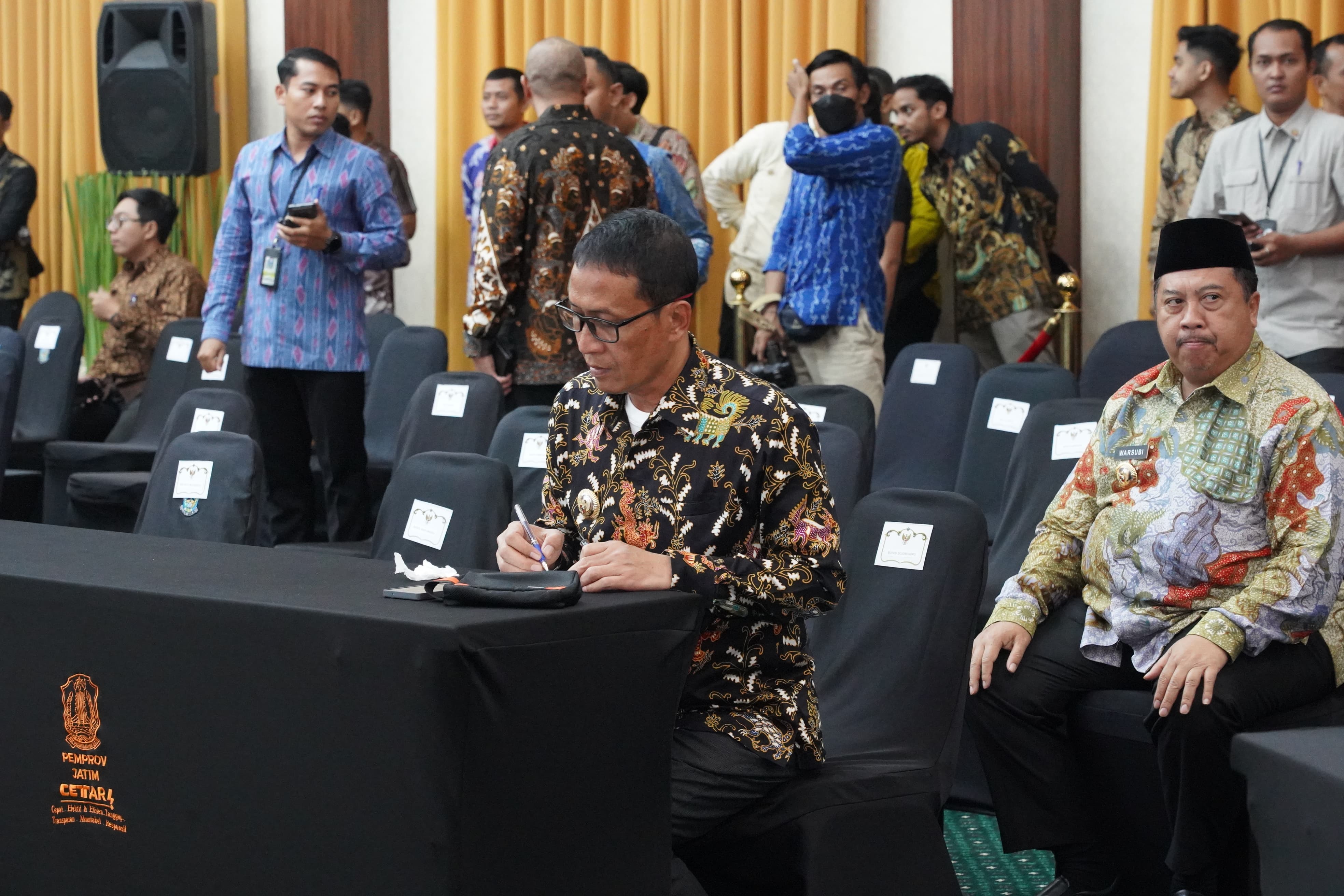 Bupati Setyo Wahono Ikuti Rakor Di Grahadi Bahas Penguatan Ekonomi Desa