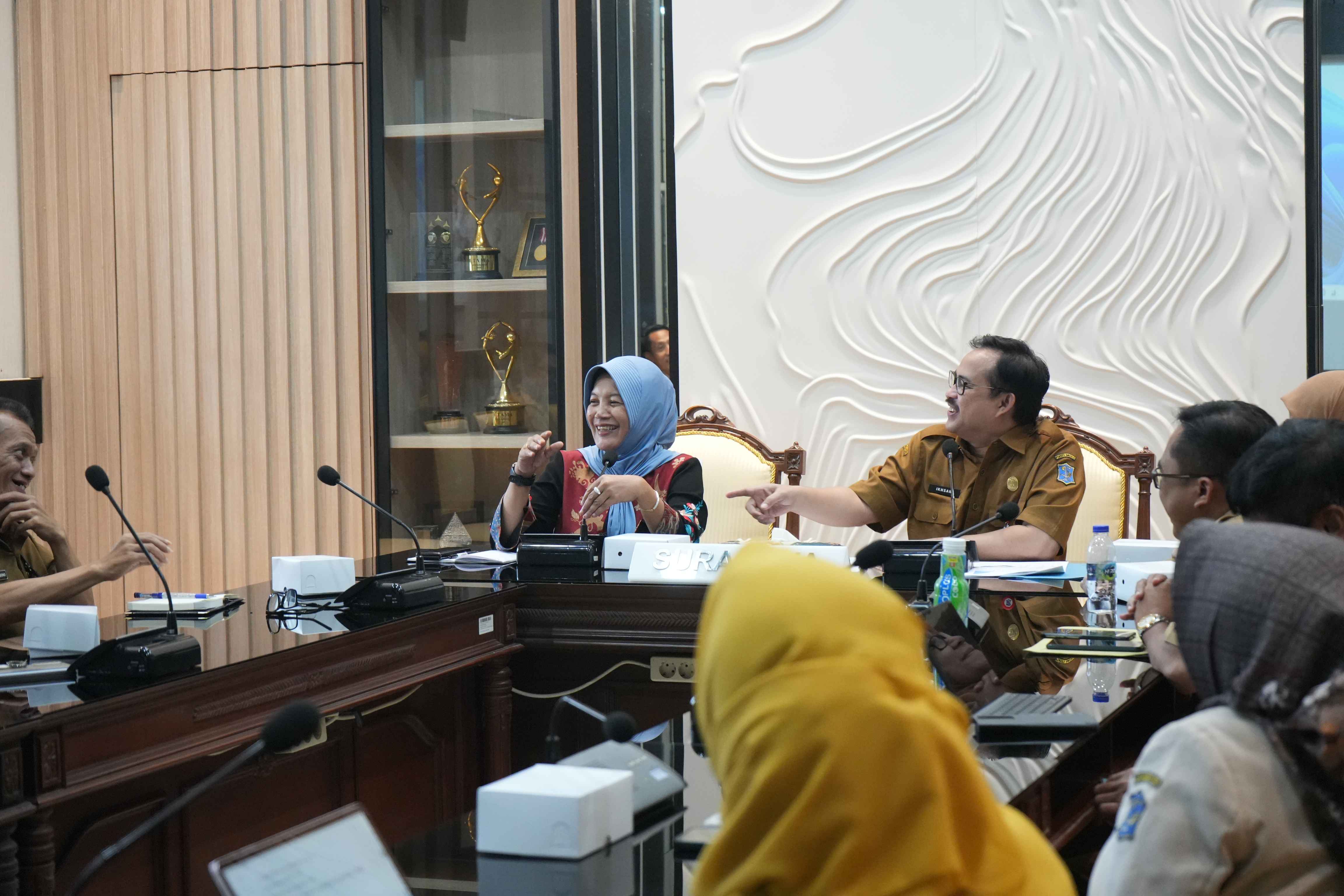 Wakil Bupati Bojonegoro Ajak Sejumlah OPD Belajar Inovasi Dan Strategi Dari Pemkot Surabaya