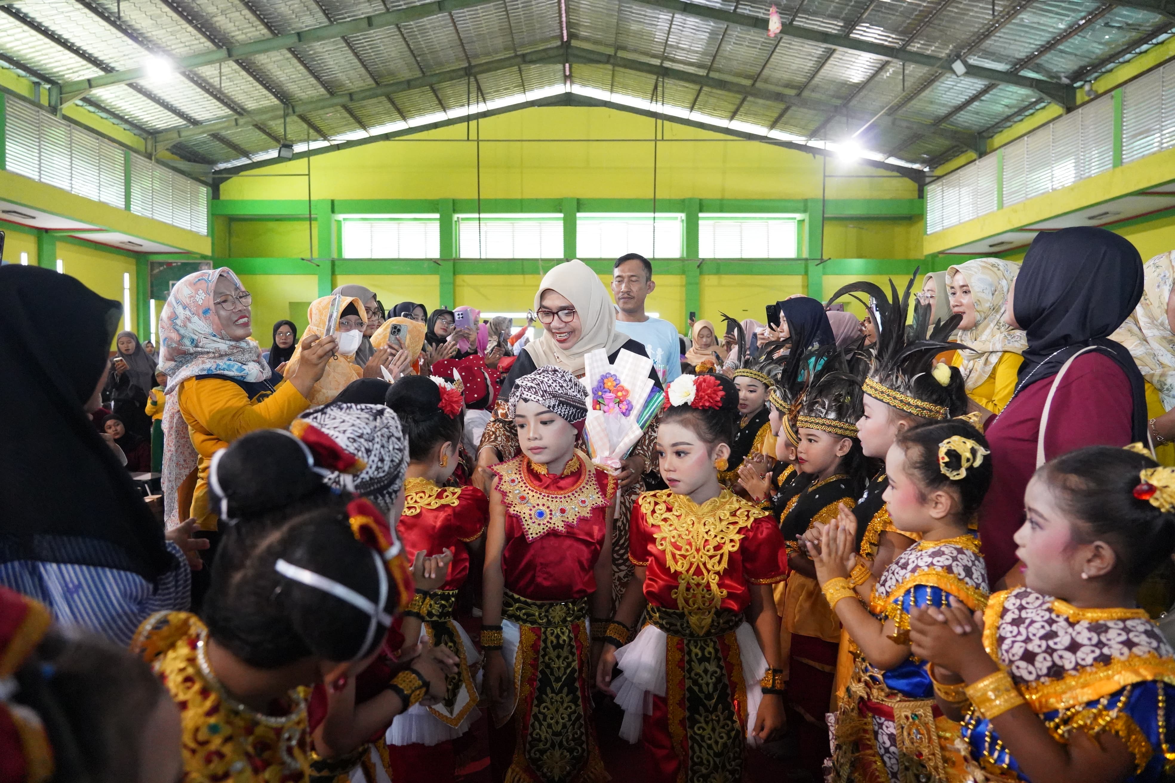 Bunda Cantika Hadiri Lomba Hari Anak Nasional 2025 Tingkat Kabupaten