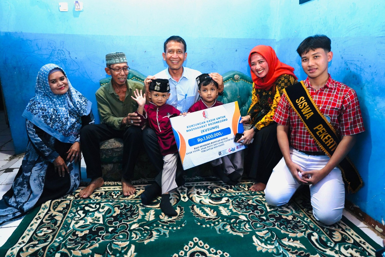 Bupati Bojonegoro Tunjukkan Kepedulian untuk Kesejahteraan Masyarakat Melalui Kunjungan Kasih dan Medhayoh di Kecamatan Kanor