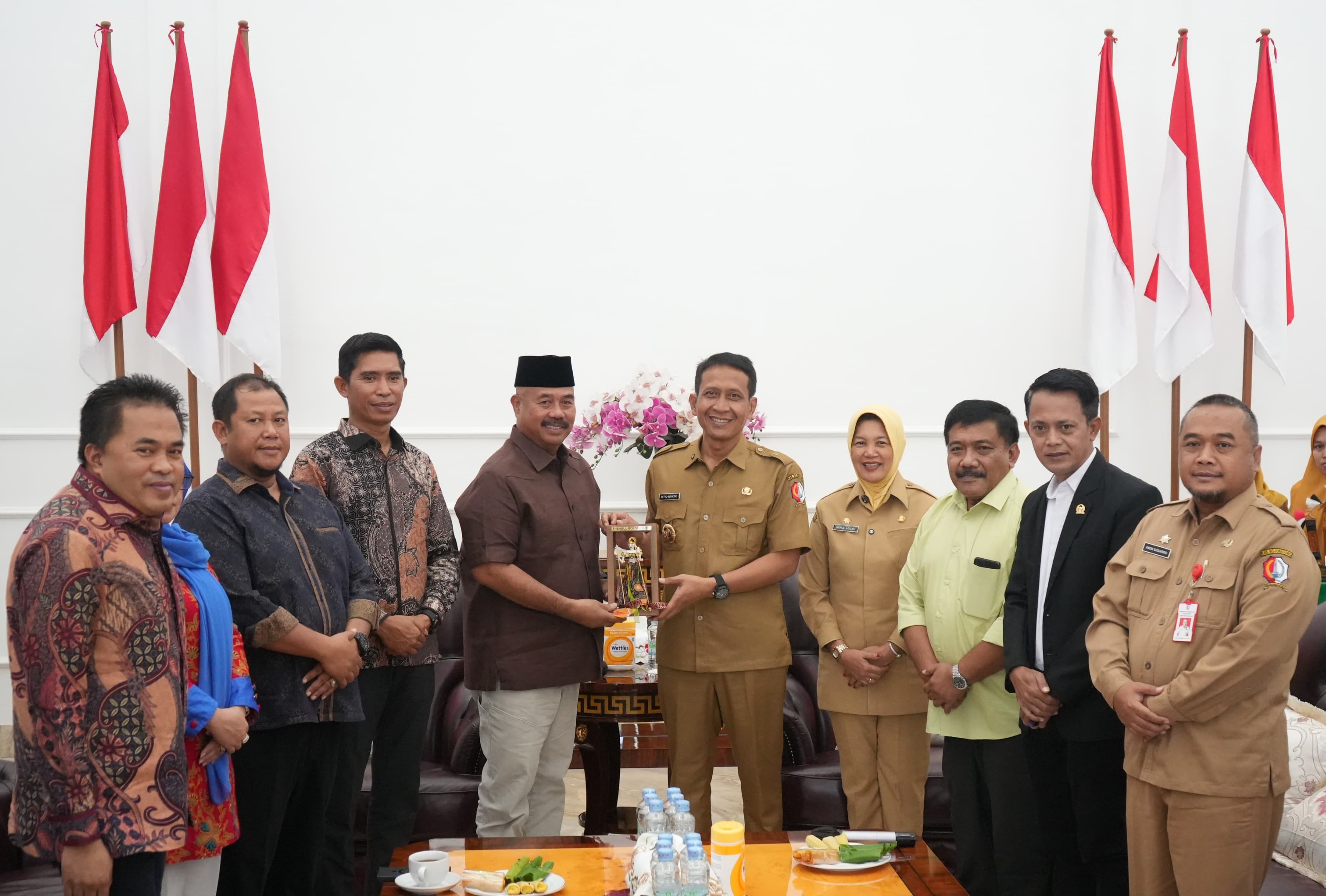 Bupati Bojonegoro Terima Kunjungan Kerja Bupati Kutai Kartanegara, Diskusi Studi Tiru Dana Abadi Daerah untuk Pendidikan Berkualitas