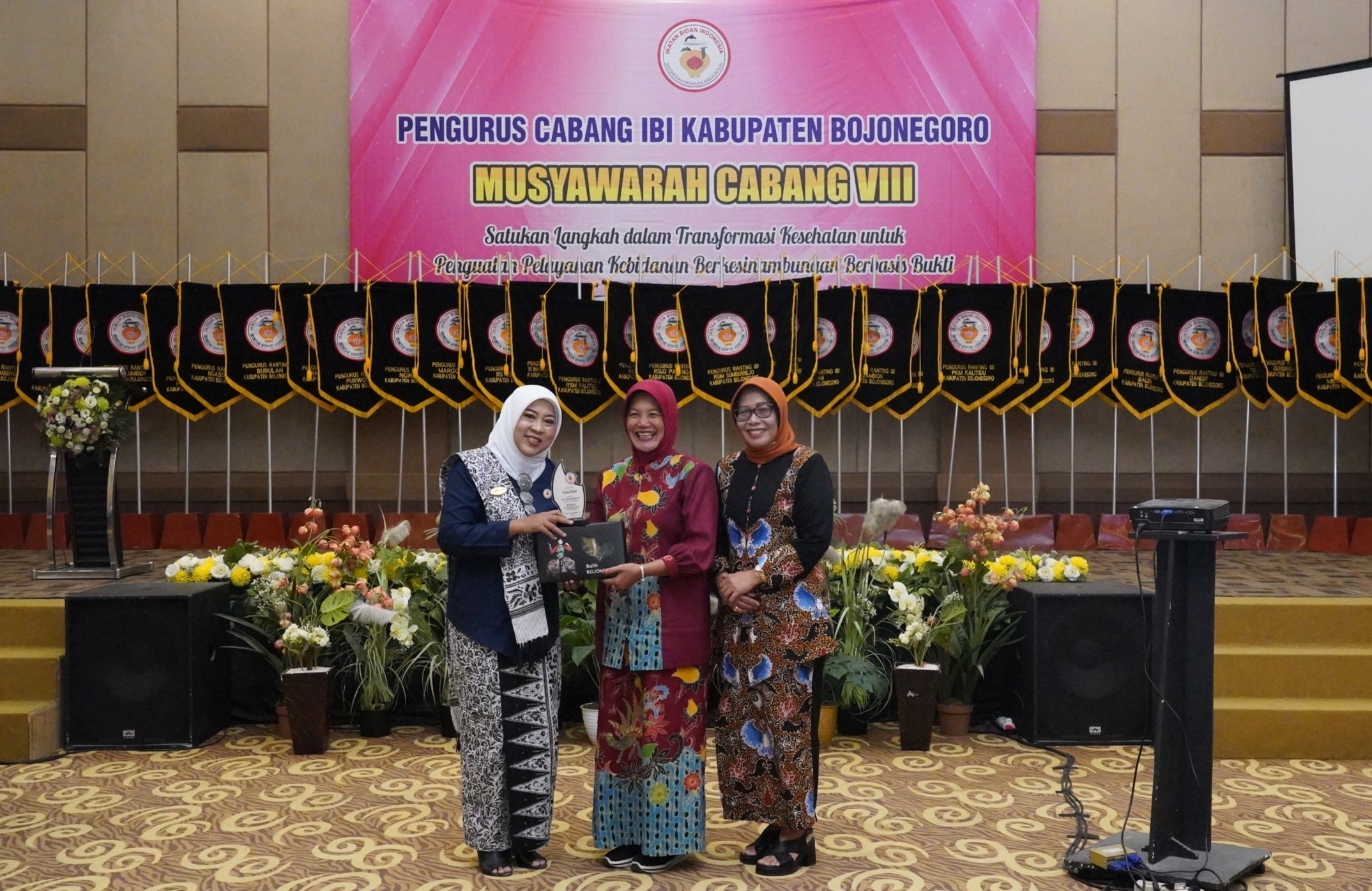 Wakil Bupati Bojonegoro Buka Muscab VIII IBI: Apresiasi Peran Bidan dalam Penurunan Stunting dan Komitmen Peningkatan SDM Kesehatan
