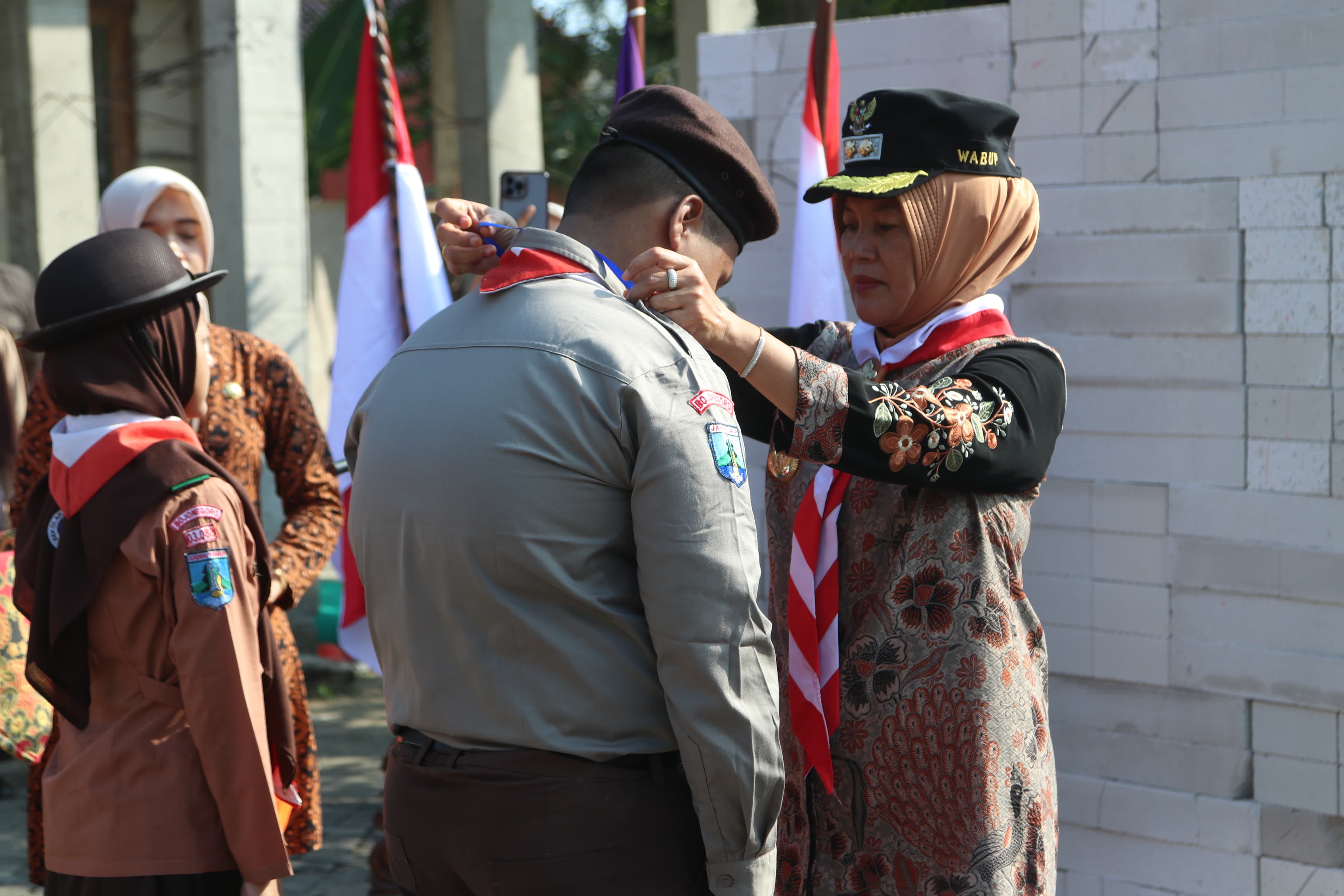 Wujudkan Asa, Berbakti Nyata: Wakil Bupati Nurul Azizah Buka Perkemahan Wirakarya Jawa Timur 2025, Berbakti Melalui Pemugaran Rumah Tidak Layak Huni