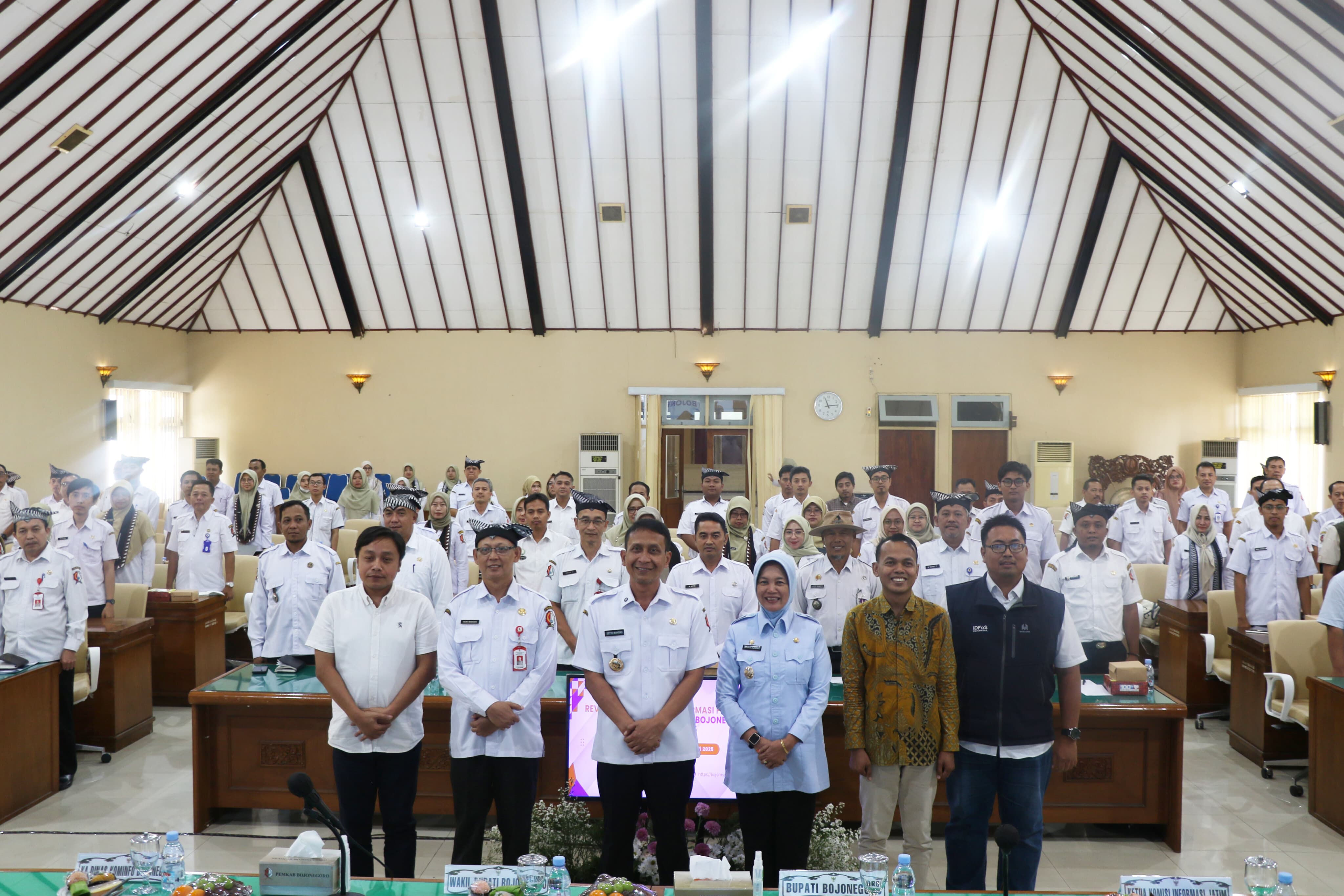 Pemkab Bojonegoro Gelar Review Keterbukaan Informasi Publik 2025 Untuk Perkuat Komitmen Transparansi