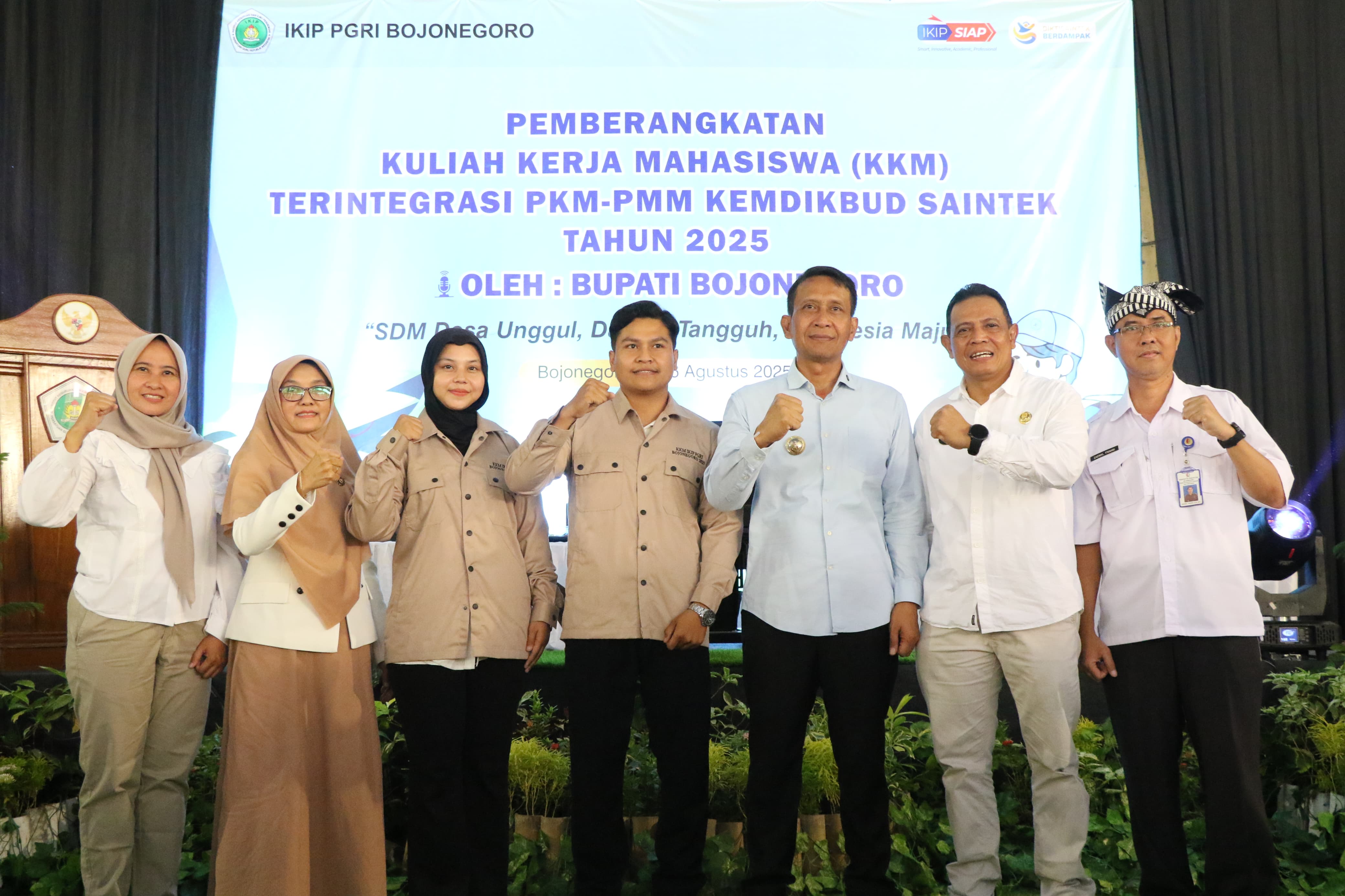 KKM 2025 IKIP PGRI Bojonegoro Resmi Diberangkatkan, sebagai Kolaborasi Membangun Desa