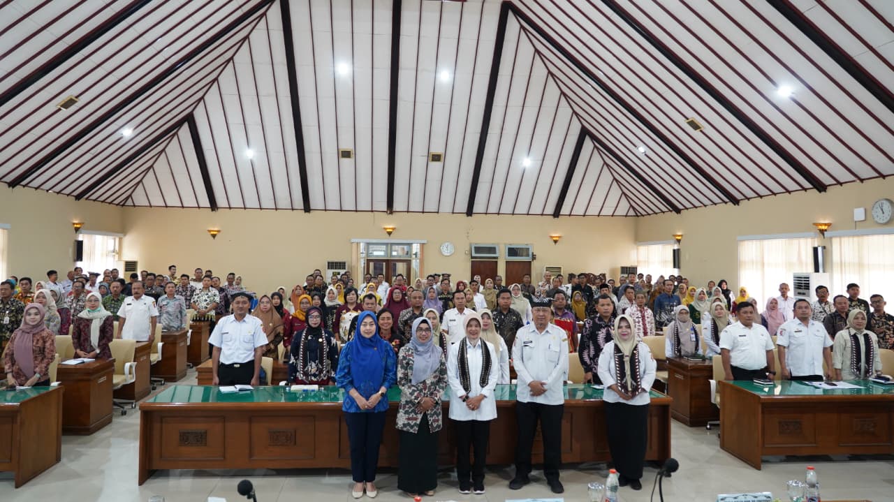 Layanan Posyandu Makin Lengkap, Wakil Bupati dan Ketua TP PKK Buka Bimtek 6 Bidang SPM Posyandu