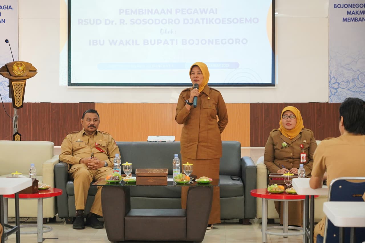 Pembinaan Pegawai RSUD Sosodoro, Wabup Nurul Azizah Ajak Tingkatkan Mutu Layanan Kesehatan