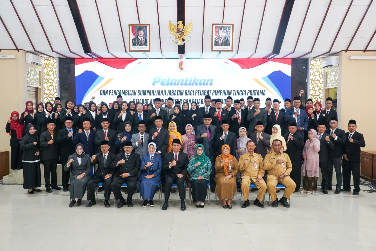 Bupati Bojonegoro Lantik 67 Pejabat Baru, Tekankan Dedikasi dan Harapan untuk Masyarakat