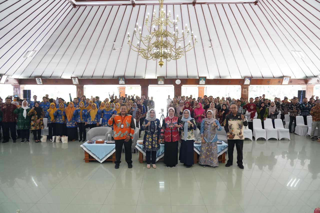 Pengarahan Program Satu Desa Satu Bank Sampah, Bojonegoro Dorong Pengelolaan Sampah Berbasis Komunitas