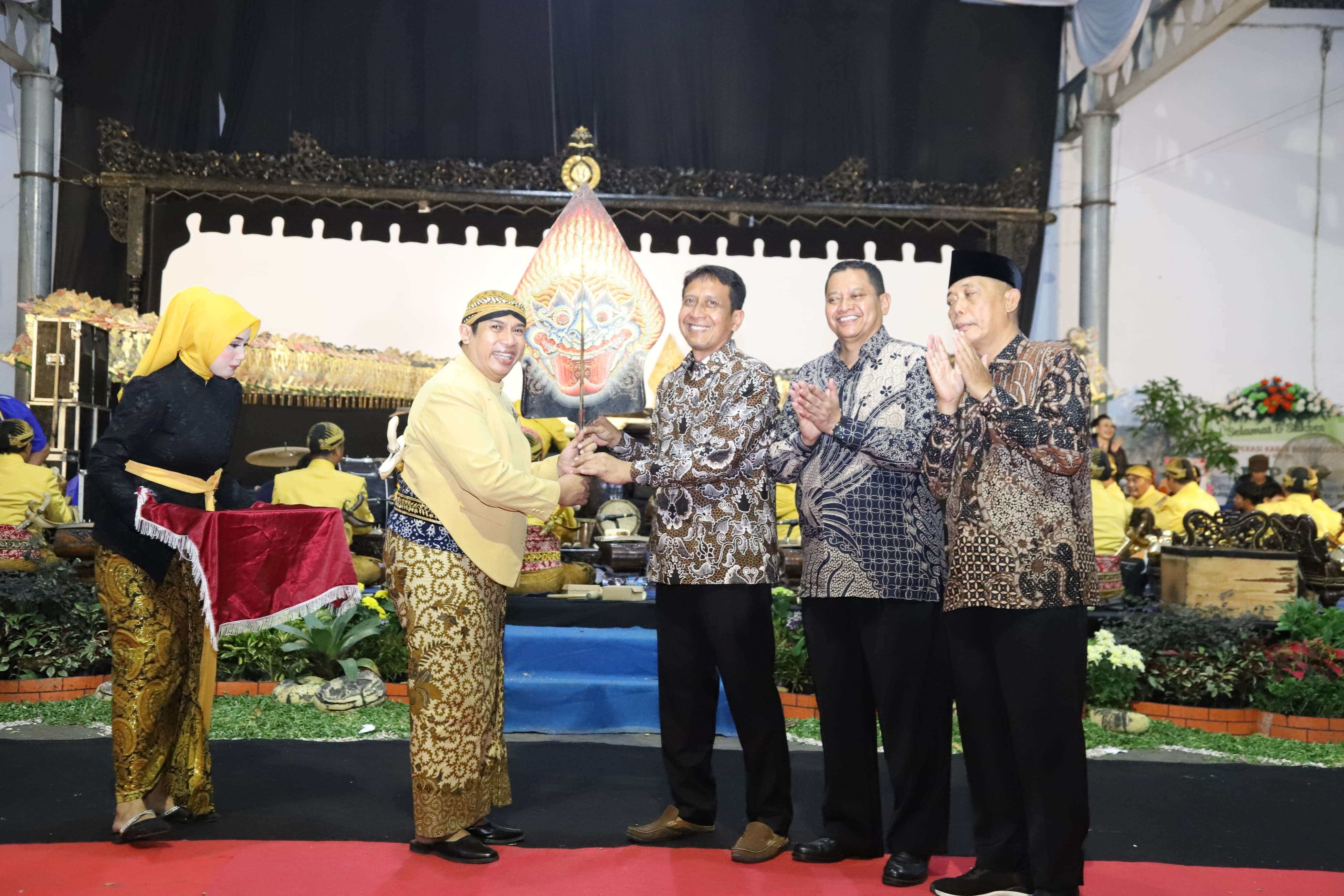 Dari Tembakau, Bupati Apresiasi 6.500 Lapangan Kerja