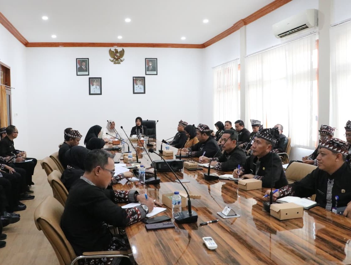 Pemkab Bojonegoro Berkomitmen Tingkatkan Pengelolaan Sampah Menuju Adipura