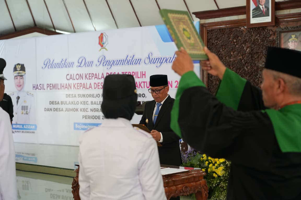 Bupati Bojonegoro Lantik Empat Kepala Desa PAW, Tegaskan Ciptakan Pelayanan Yang Optimal