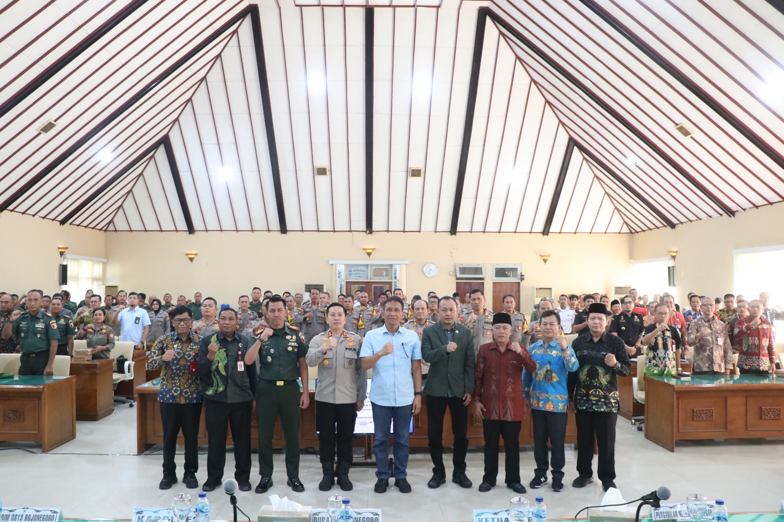 Menyambut Natal dan Tahun Baru 2026: Bupati Tekankan Kewaspadaan Tetap Diutamakan Meski Rutin Dilakukan