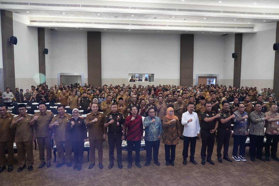 Hadiri Penandatanganan Pidana Kerja Sosial, Bupati Dan Walikota Bangun Kolaborasi Bersama Kejaksaan Negeri