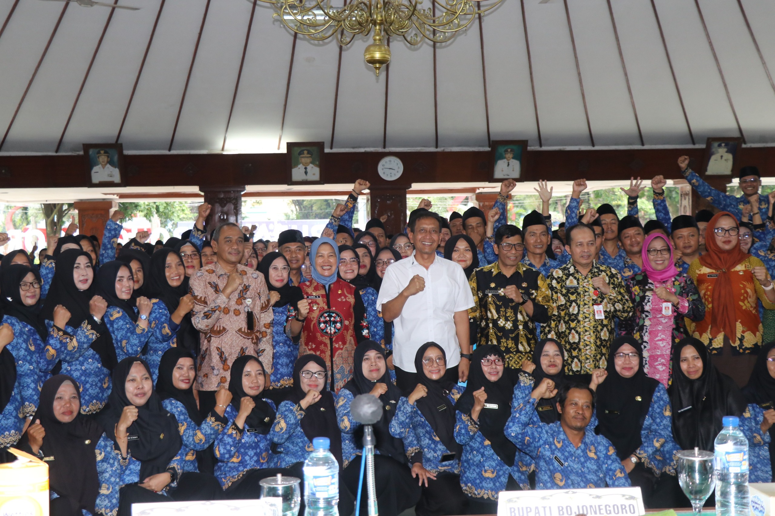 Pemkab Bojonegoro Resmi Perpanjang Kontrak 385 PPPK, Bupati Tekankan Profesionalisme dan Pelayanan Prima