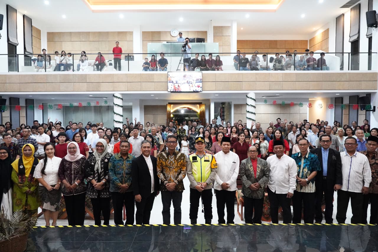 Perayaan Malam Natal, Pesan Bupati : Pentingnya Menjaga Toleransi dan Kolaborasi