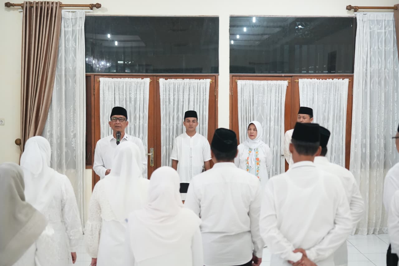 Lantik 10 Pejabat Lingkup Pemkab, Bupati tekankan Terus Inovasi dan Integritas