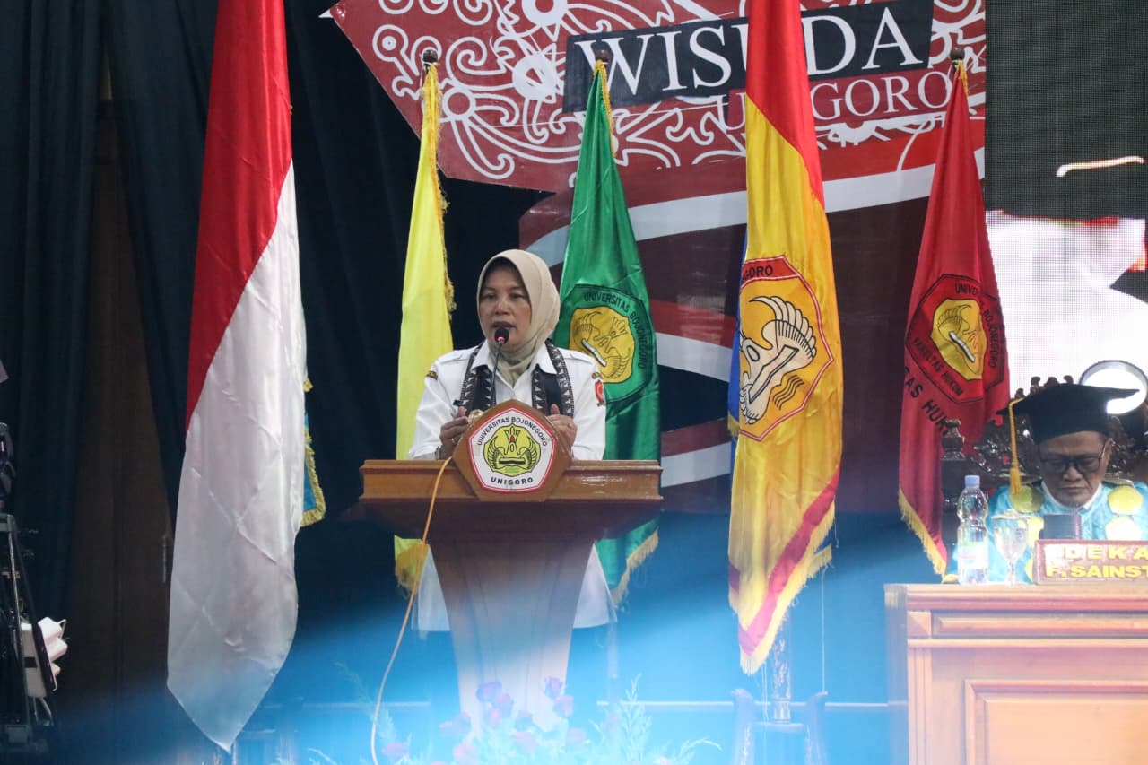Pesan Kuat Wakil Bupati Bojonegoro Kepada Wisudawan Unigoro