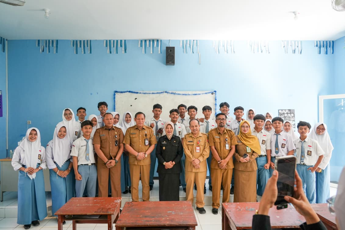 Wabup Bojonegoro Turun Langsung ke SMAN 3, Pastikan Bantuan PIP Dipergunakan Secara Bijak
