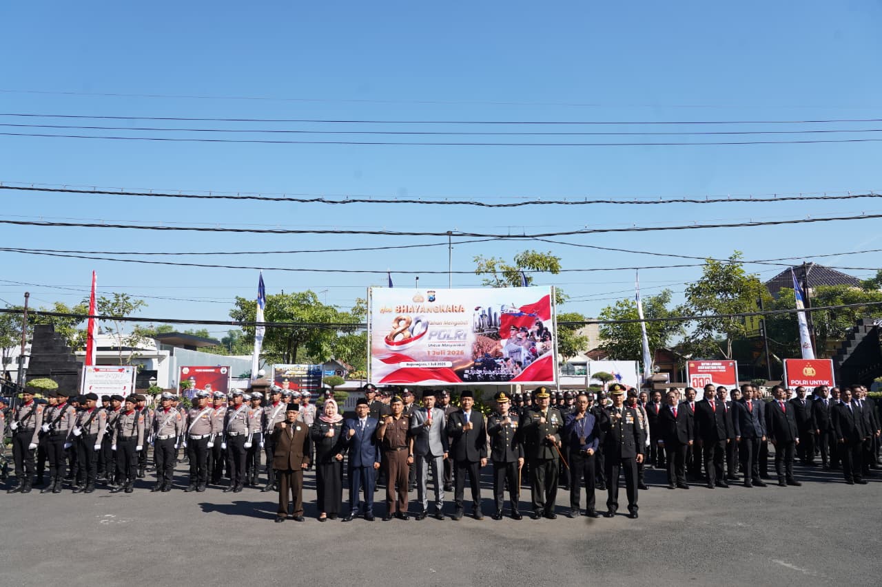 Peringatan Hari Bhayangkara ke-80 di Bojonegoro: Kompak Bersama Jaga Kamtibmas