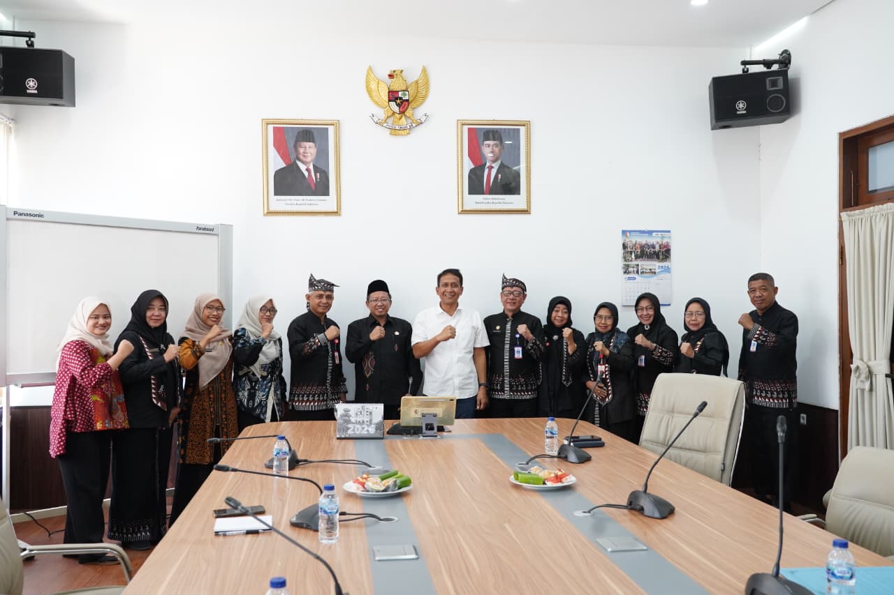 Wujudkan Ekosistem Halal dari Hulu ke Hilir, Bupati Bojonegoro Dorong Sinergi Akselerasi Sertifikasi Halal bagi UMKM