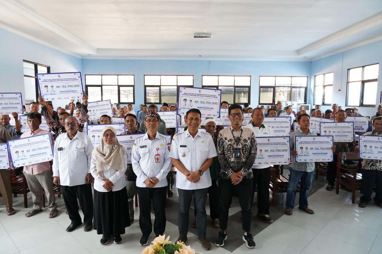 Dukung Ketahanan Pangan, Bupati Salurkan Bantuan Sarana Prasarana dan Perlindungan Tanaman