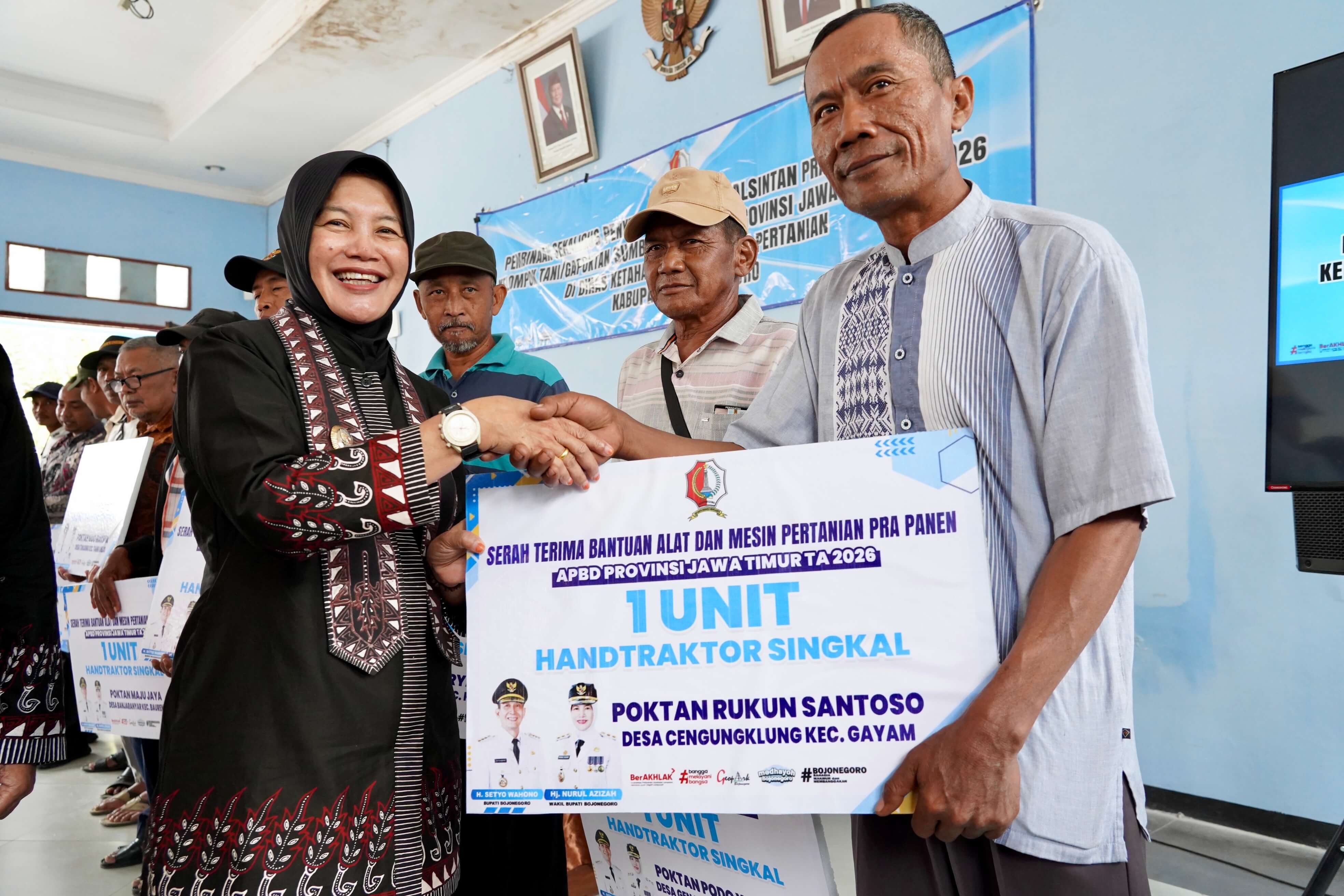 Alsintan Pra Panen Dukung Produktivitas Petani Bojonegoro