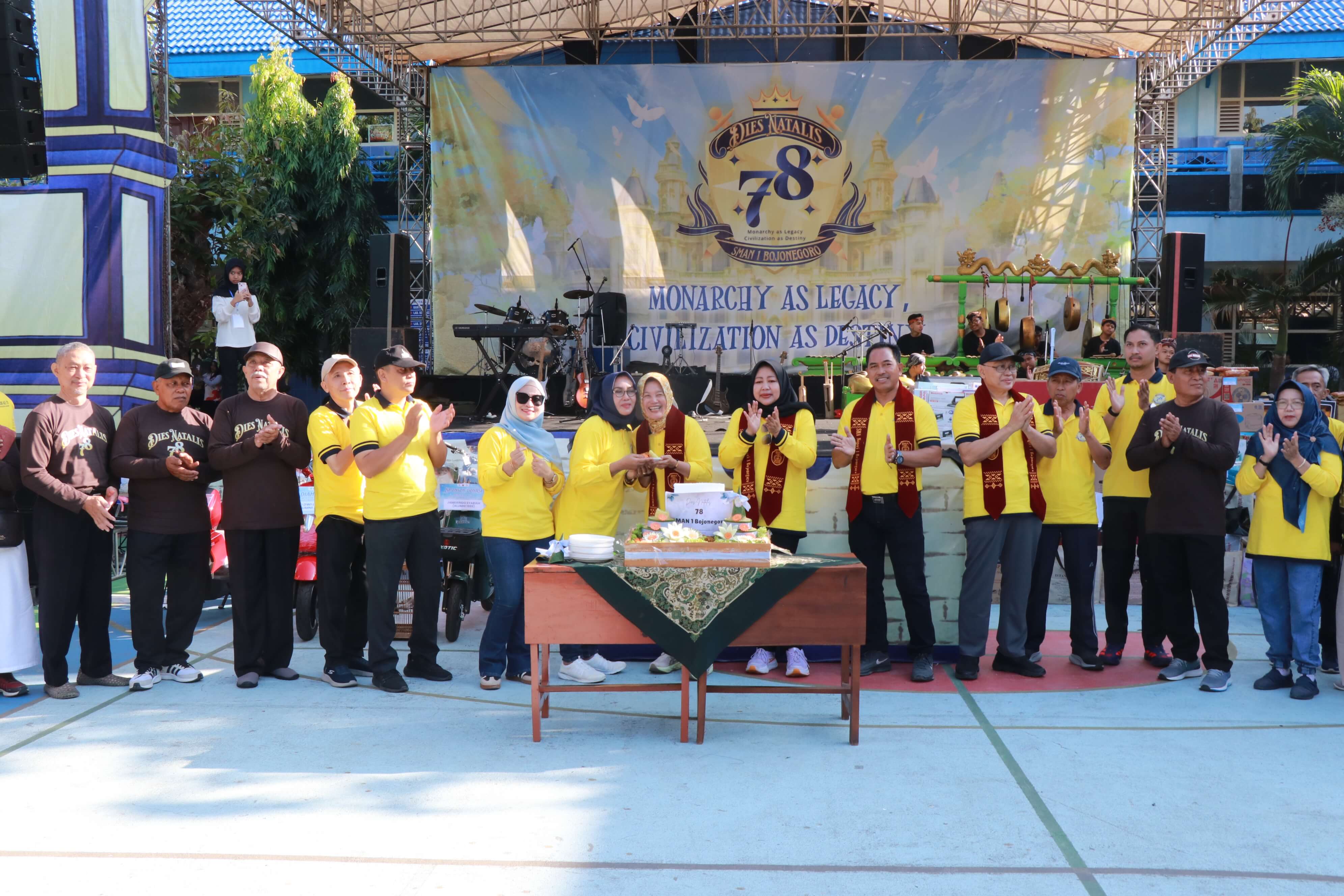 Semarak Dies Natalis ke-78 SMAN 1 Bojonegoro: Wujud Syukur, Prestasi Nasional, dan Kontribusi Nyata bagi Masyarakat