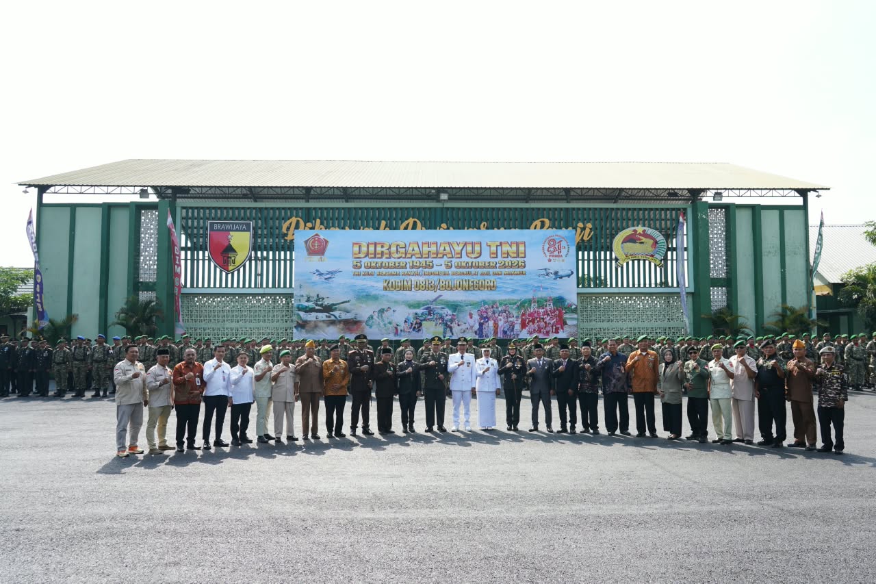 Bupati dan Wabup Bojonegoro Hadiri HUT ke-81 TNI, Perkuat Sinergi Bersama Rakyat