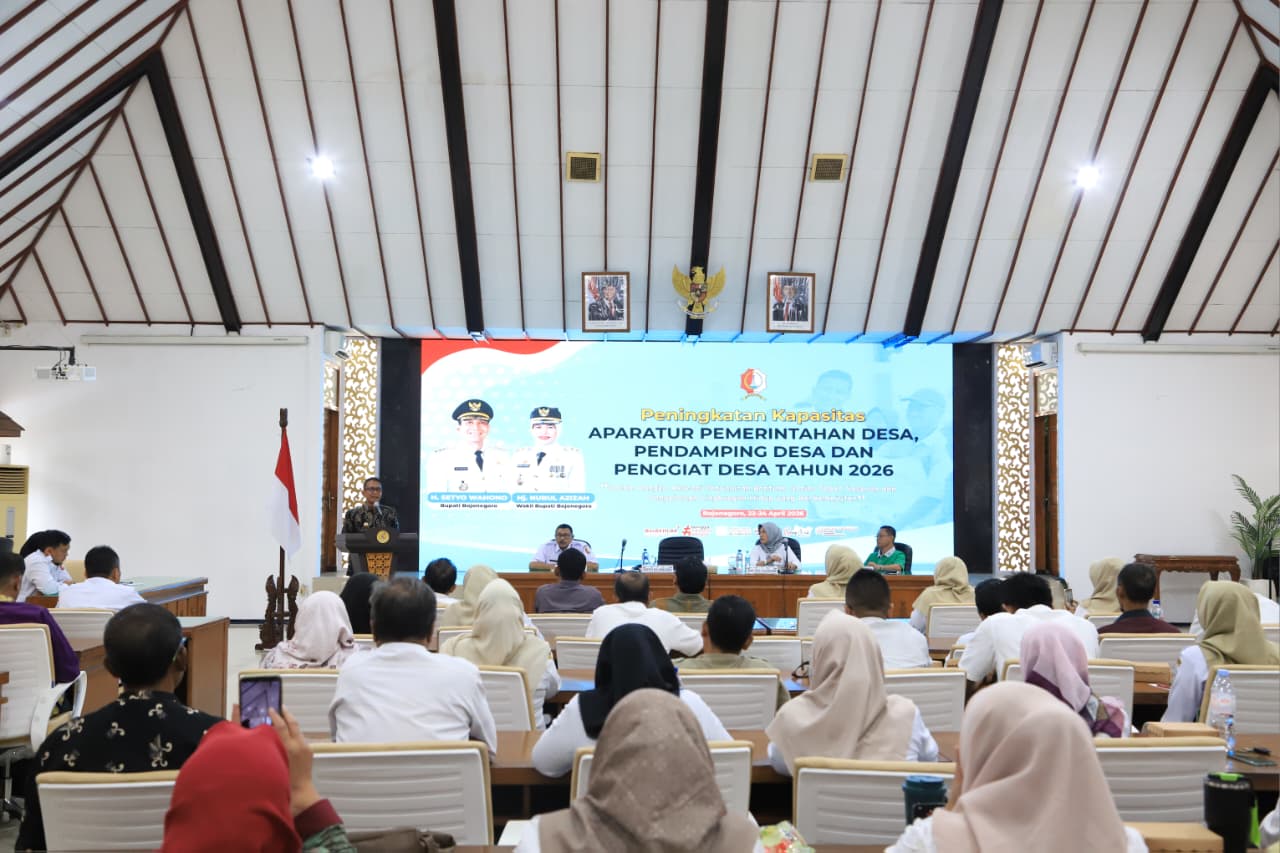 Validitas Data Jadi Kunci, Bupati Setyo Wahono Tekankan Profesionalitas Aparatur Desa