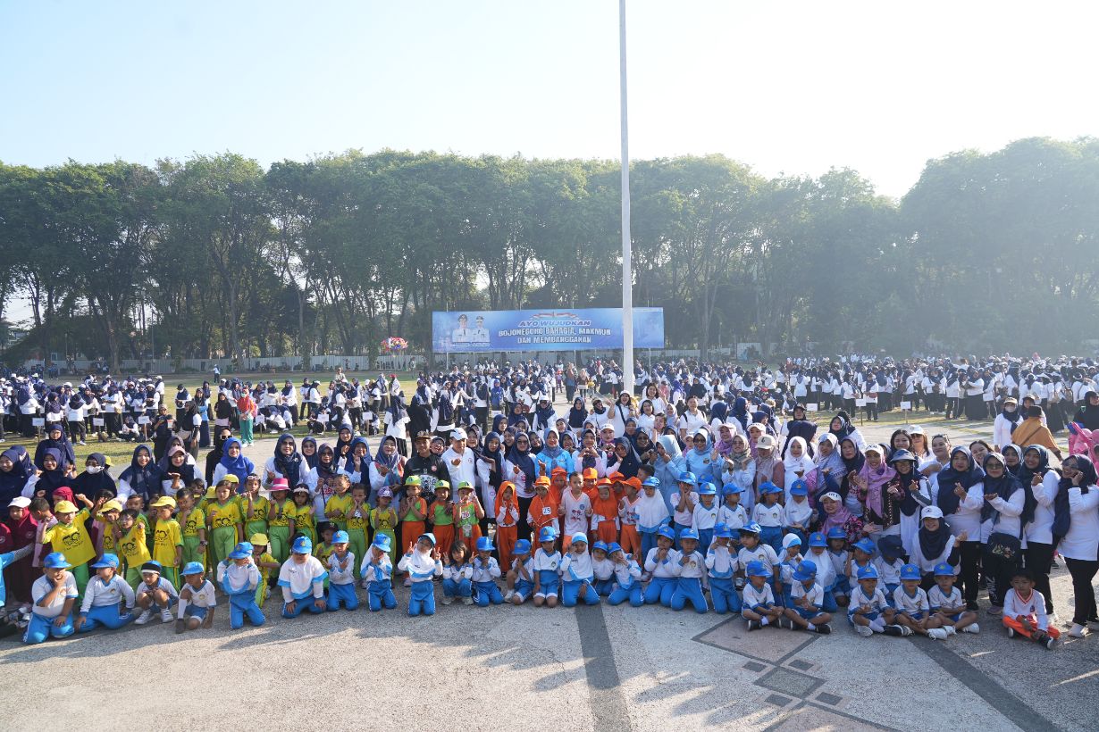 Langkah Ceria Menuju Generasi Emas, Ribuan Guru dan Murid TK Semarakkan HUT ke-76 IGTKI dan Hari Anak Nasional di Bojonegoro